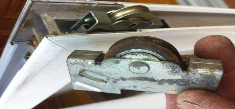 screen door roller repair in Homestead